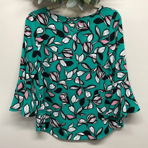 NWOT Apt. 9 3/4 Bell Sleeve Blouse Green Floral Print S - Picture 4 of 15